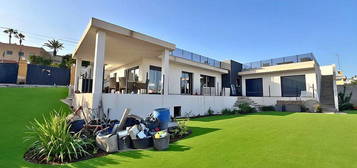 Chalet en avenida De la Costa Azul en Ciudad Quesada, Rojales