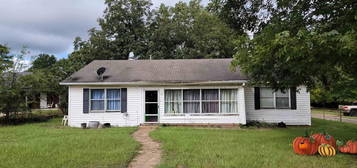 10510 Main St S, Overton, TX 75684