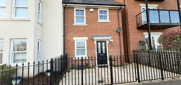 3 bedroom semi-detached house