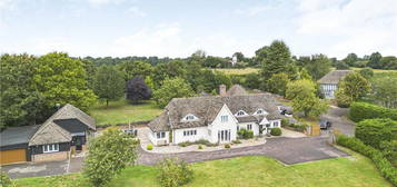 6 bedroom detached house for sale