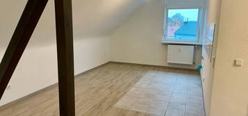 2,5 ZKB Wohnung 65qm Dachgeschoss renoviert Garten