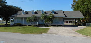 114 W 200th St, Galliano, LA 70354