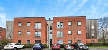 Flat to rent in Hartley Court, Stoke-On-Trent, Staffordshire ST4