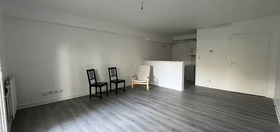 Appartement  à louer, 2 pièces, 1 chambre, 51 m²