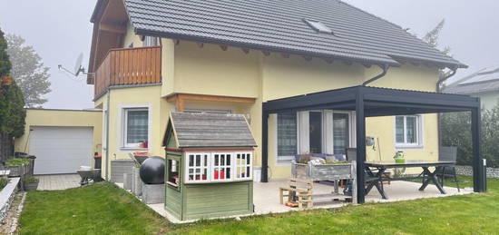 Exklusives Wohnhaus mit Traumgarten und moderner Ausstattung – jetzt Besichtigungstermin sichern!