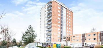 Flat for sale in Lakeside Rise, Manchester, Greater Manchester M9