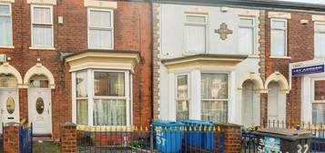 4 bedroom terraced house for sale