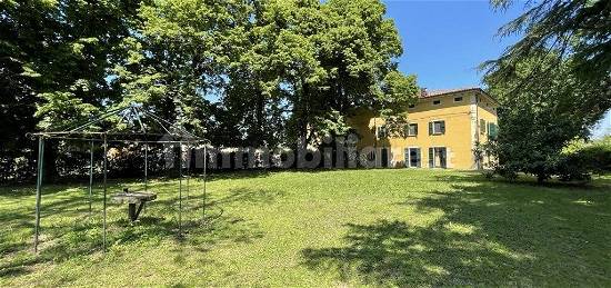 Villa unifamiliare via Paradurone, Valsamoggia