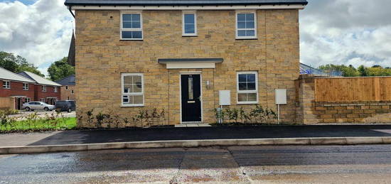 3 bedroom semi-detached house to rent