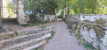 Deux Maisons 13 piéces