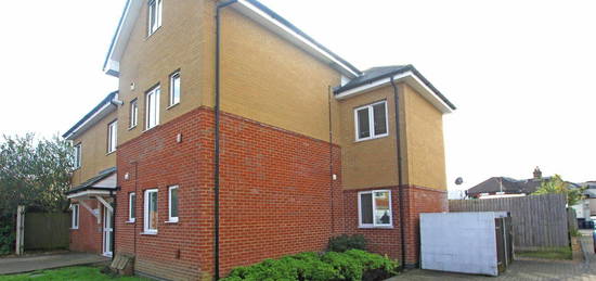 Flat for sale in Avon Close, Bournemouth BH8