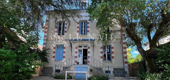 Maison  à vendre, 9 pièces, 5 chambres, 225 m²