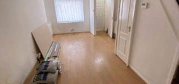 2 bed terraced house to rent