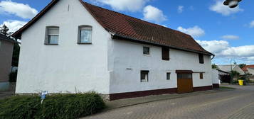 Einfamilienhaus, ehemalig Bauernhof in Hedersleben zu vermieten!