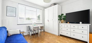 Studio for sale in Christchurch Road, London SW2