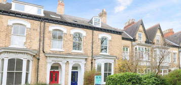 5 bedroom terraced house for sale