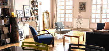 Aix en Provence. Centre ville historique. Appartement de typ