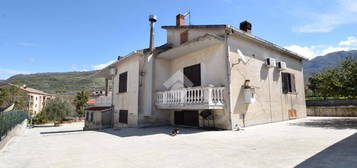 CASA INDIPENDENTE A SANT'AGATA DE' GOTI