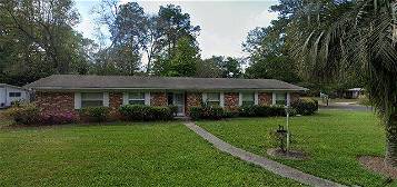 1836 NW 40th Ter, Gainesville, FL 32605