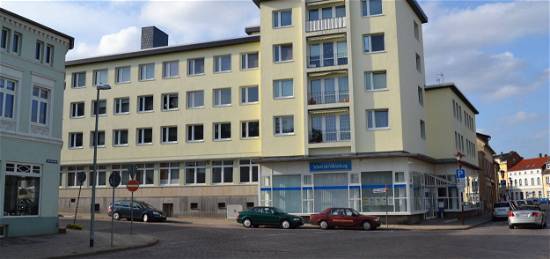 Komplett renovierte 4-Zimmer-Wohnung in bester Lage in Parchim ab 01.07.2024 zu vermieten