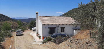 Chalet en calle Glorieta en Carratraca