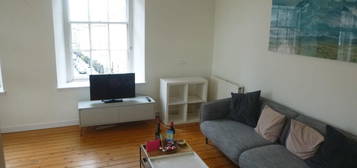 2 bed flat to rent