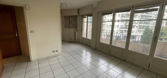 Appartement  à vendre, 2 pièces, 1 chambre, 54 m²