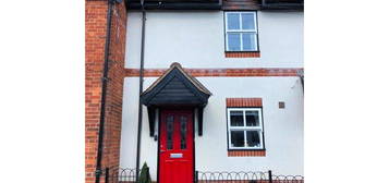 Terraced house to rent in Station Road, Hungerford RG17