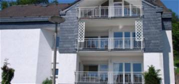 Neustadt-Toplage: Schöne helle 3 Zi-Wohnung mit großem Balkon