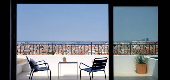 A louer appartement meublé de type 5/6 avec terrasse et vue Mer - Saint Savournin MARSEILLE