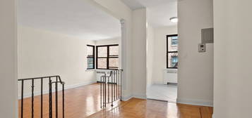 725 W 184th St Apt 7E, New York, NY 10033