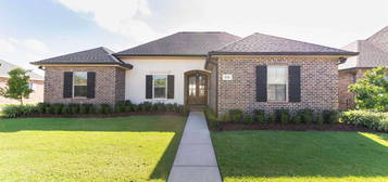 219 Mandalay East Dr, Houma, LA 70360