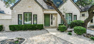 411 E BANDERA RD, Boerne, TX 78006