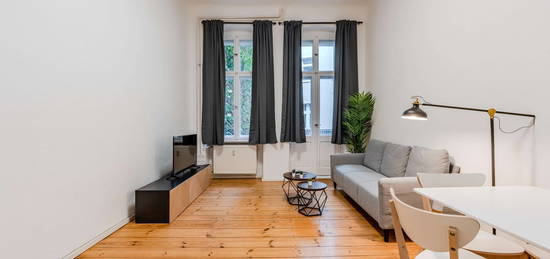 Fashionable & stylish home with good public transport connections