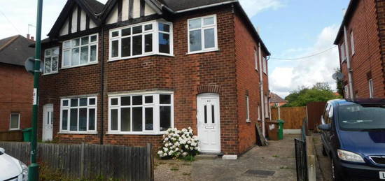 3 bedroom semi-detached house