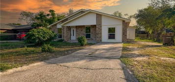 906 Esperanza St, Edinburg, TX 78542