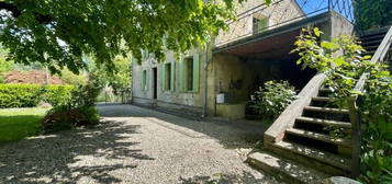 Maison en pierres - 3 chambres - Jardin - Garage