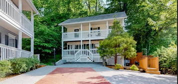 142 Roaring Fork Rd, Gatlinburg, TN 37738