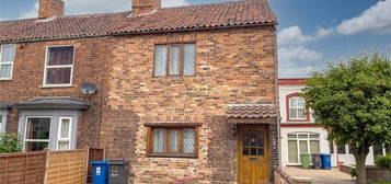 3 bedroom semi-detached house to rent