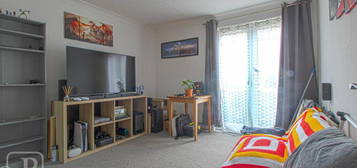 1 bedroom maisonette