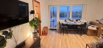 Helle 2 Zimmer Wohnung mit Balkon, Keller und Garage in  Gärtringen