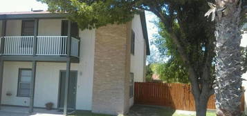 207 Fletcher Dr Apt B, Del Rio, TX 78840