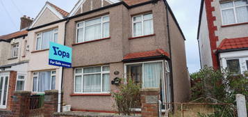 3 bed end terrace house for sale