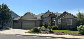 815 NW Palouse View Ct, Pullman, WA 99163