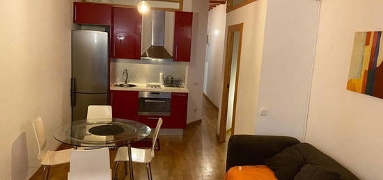 Apartamento en venta en Carrer de Sant Pere Mitjà, Sant Pere, Sta. Caterina i la Ribera