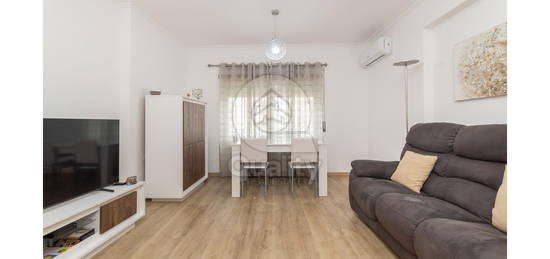 Apartamento T2 em BARREIRO