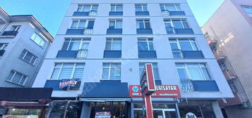 DÖGOL CADDESİNDE 1.KAT ÖN 3+1 ASANSÖRLÜ AÇIK OTOPARKLI KOMBİLİ