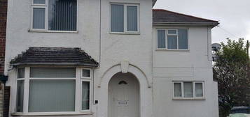 2 bed flat to rent