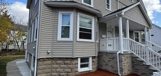 209 Summer St Unit 1, Watertown, MA 02472