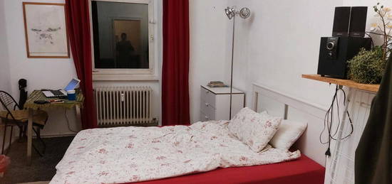 ein Zimmer nah von allem in lebendiger Berlin